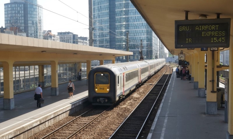 Train de l'aéroport de Bruxelles Train de l'aéroport de Bruxelles